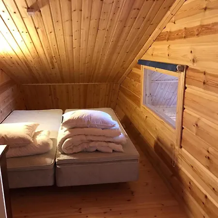 Pyrypolku 6 木屋